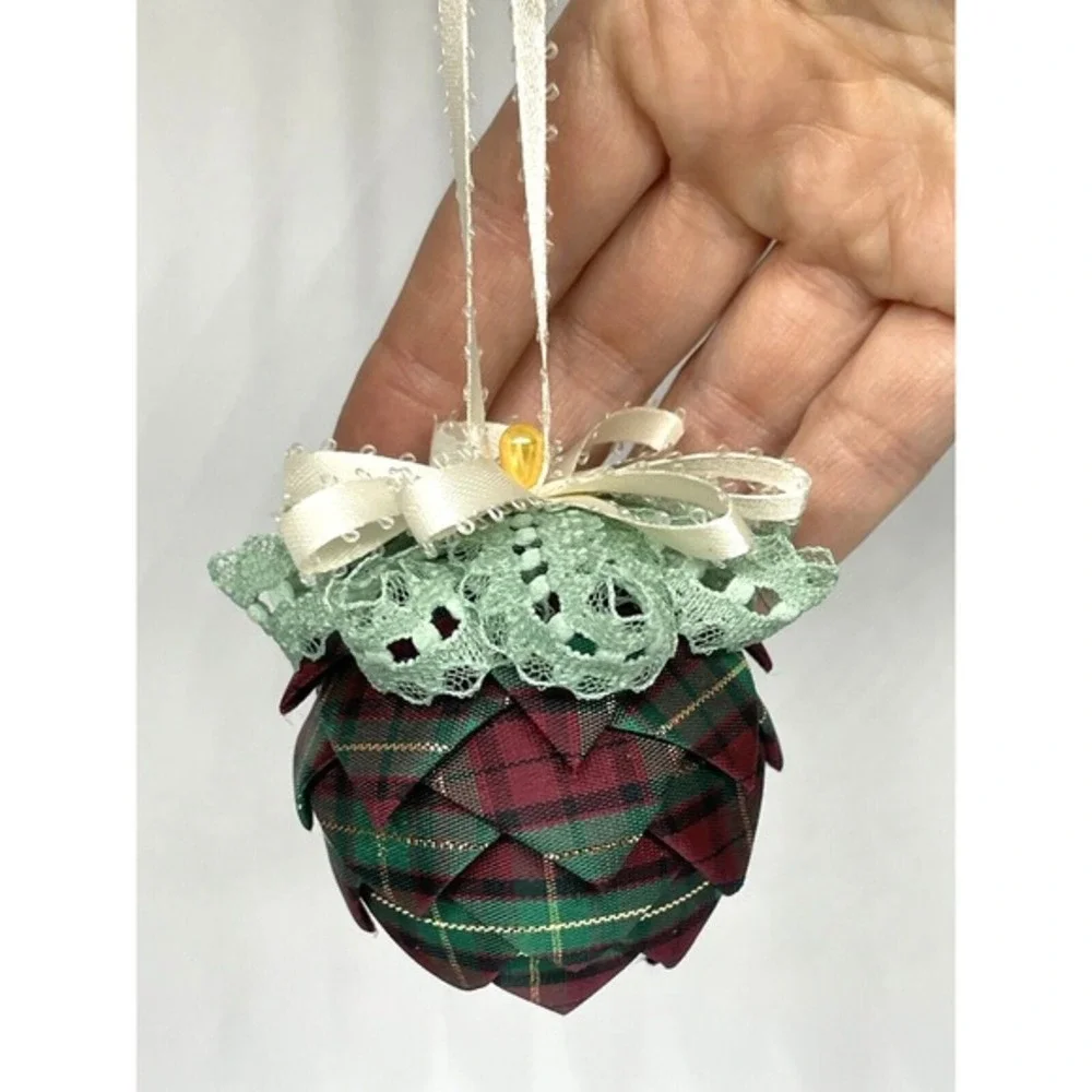 Green Plaid Ribbon and Lace‎ Pine Cone Christmas Ornaments Set of 2 Vintage